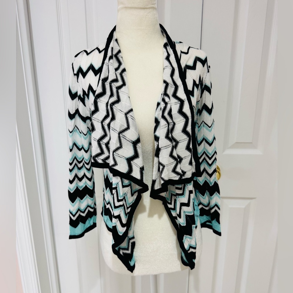 NWOT Med Cache Zigzag Waterfall Cardigan